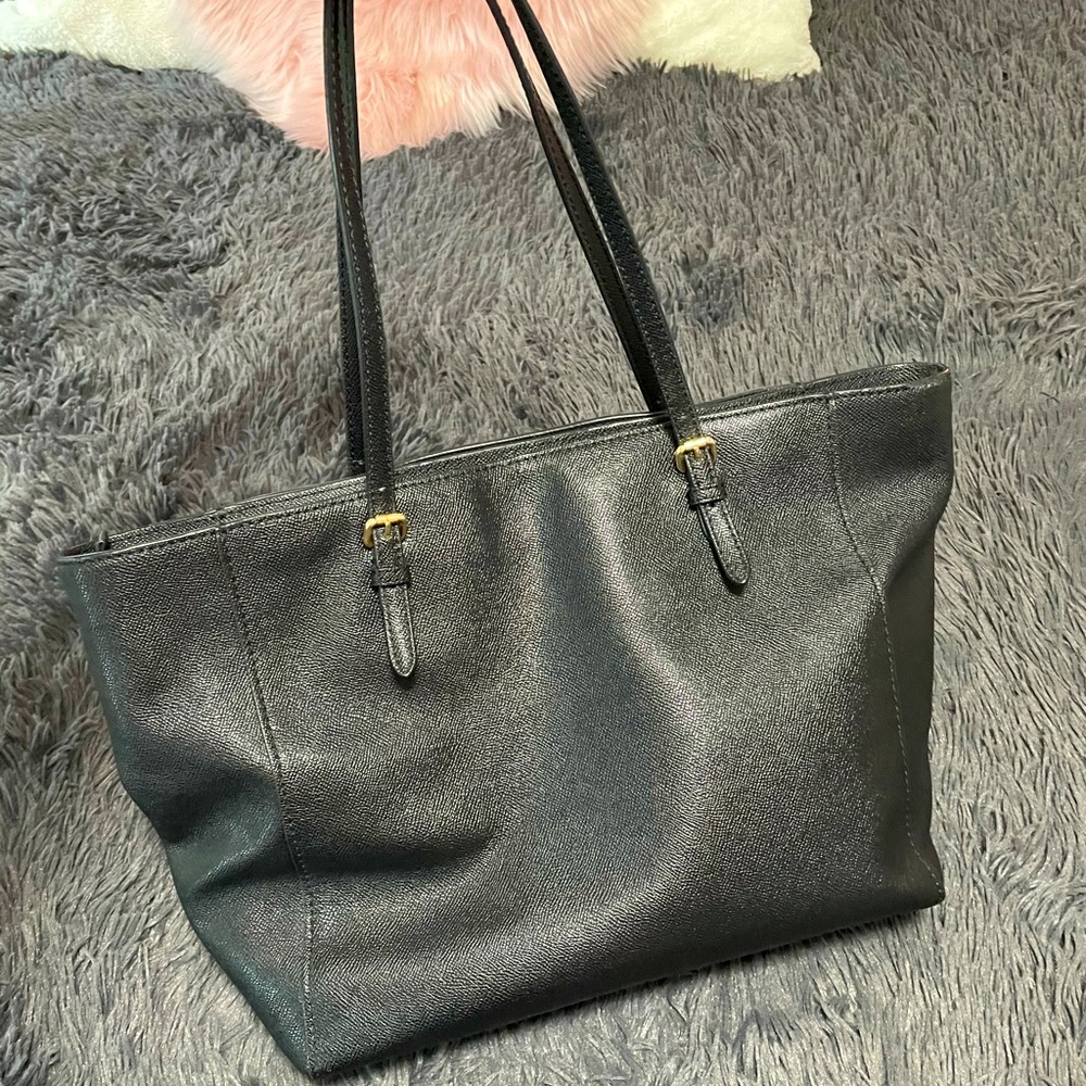 🖤Coach Shoulder Handbag🖤 - Picture 6 of 15